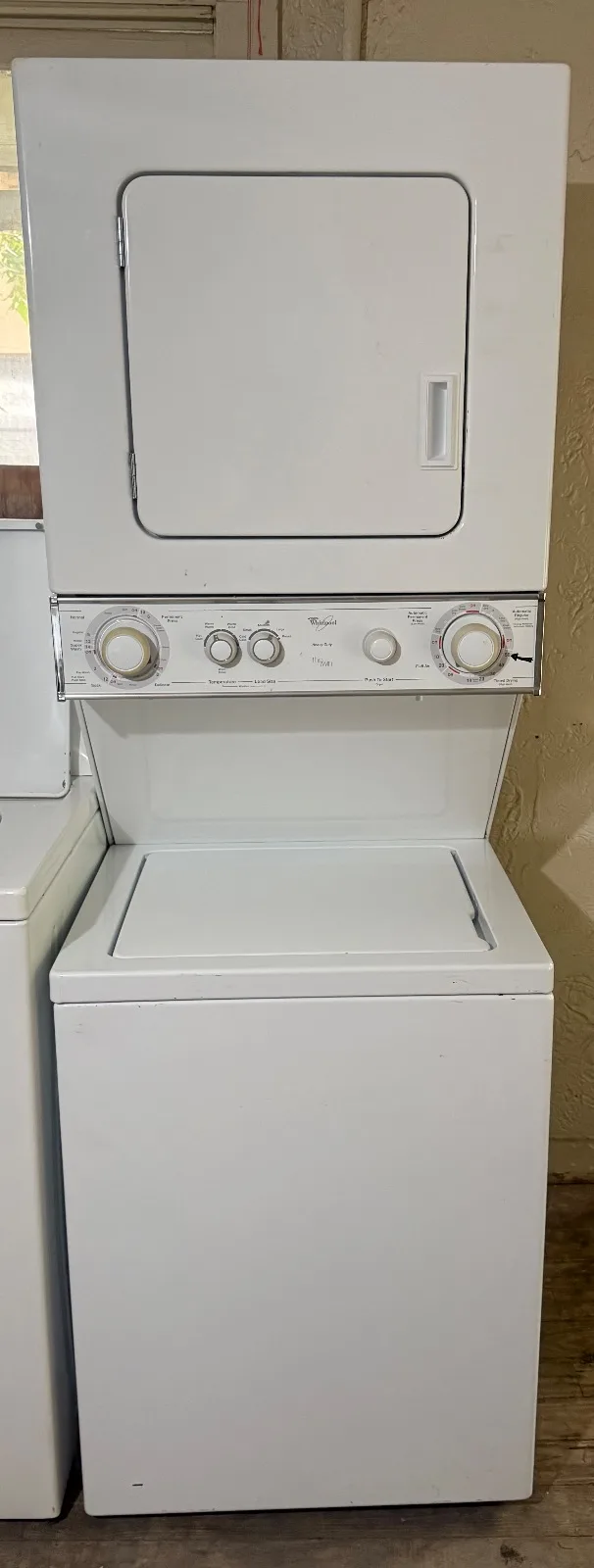 🔥 WHIRLPOOL STACKABLE WASHER & DRYER SET – CLEAN & READY TO USE 🔥